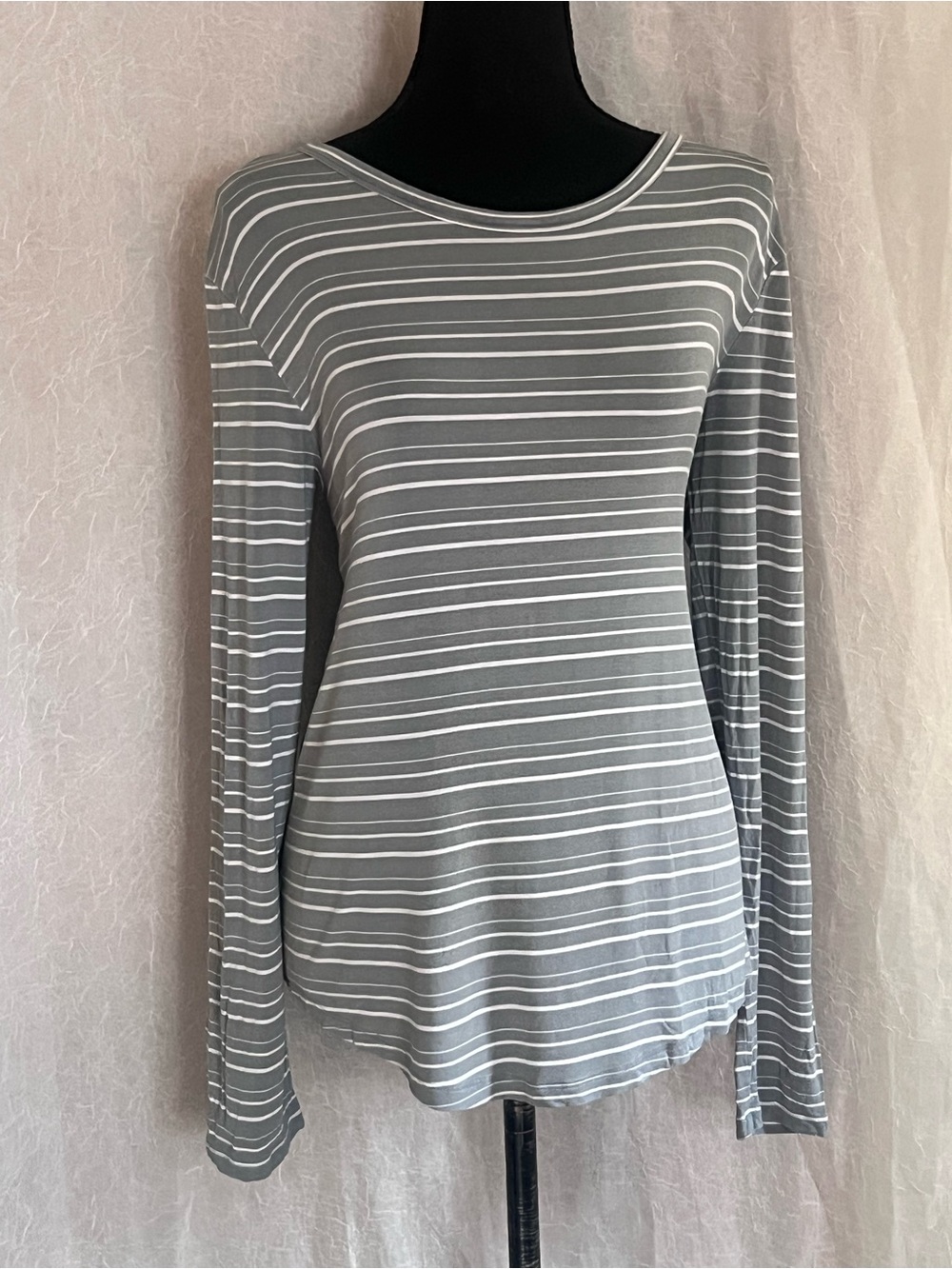 American eagle green & white long sleeve top